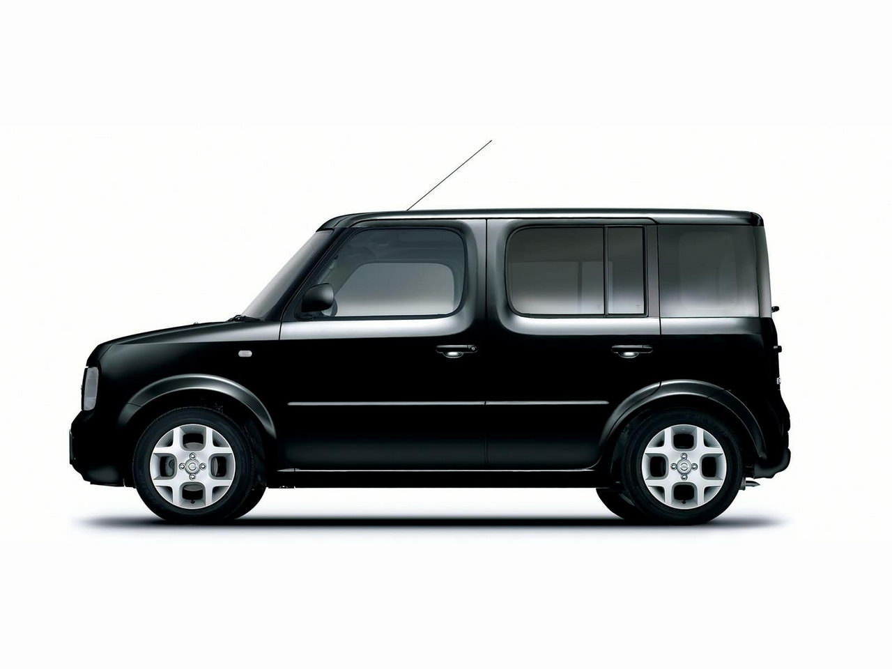 Nissan Cube 2003 024.jpg